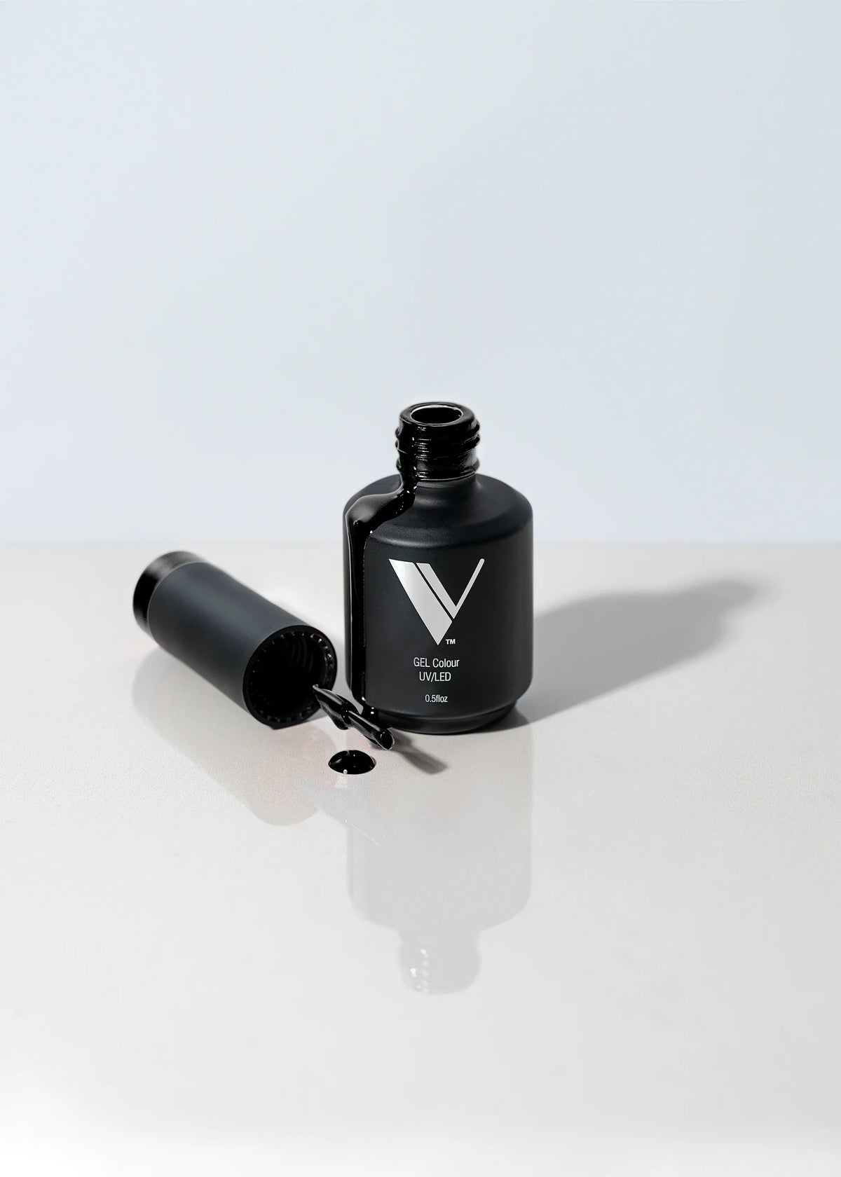 V Beauty Pure Gel Polish #048 – Black | 15 mL / 0.5 fl oz
